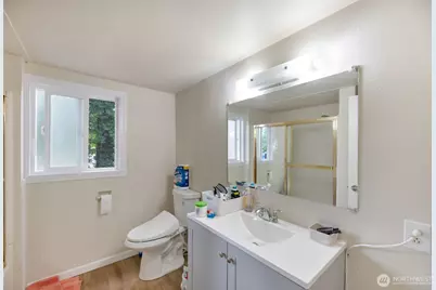 18929 Highway 99, Lynnwood, WA 98036 - Photo 15