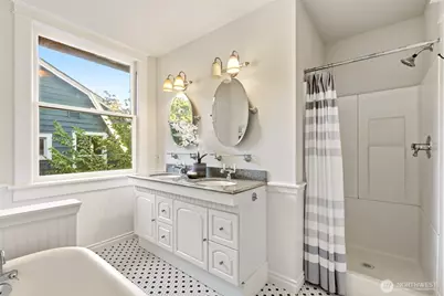 5246 12th Avenue NE, Seattle, WA 98105 - Photo 25
