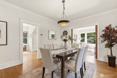 5246 12th Avenue NE, Seattle, WA 98105 - Photo 9