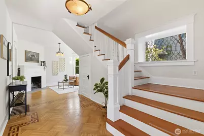 5246 12th Avenue NE, Seattle, WA 98105 - Photo 3