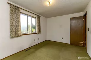 1134 156th St E, Tacoma, WA 98445 - Photo 9
