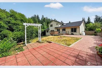 844 Holbeck Drive, Camano Island, WA 98282 - Photo 21