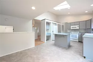 844 Holbeck Dr, Camano Island, WA 98282 - Photo 5