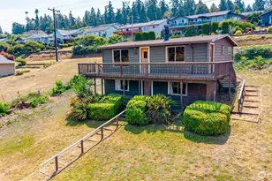881 Rocky Point Dr, Camano Island, WA 98282 - Photo 5