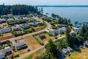 881 Rocky Point Dr, Camano Island, WA 98282 - Photo 1