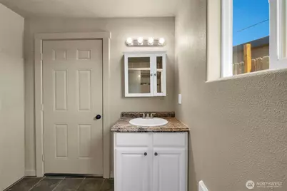 1003 S Evergreen Drive, Moses Lake, WA 98837 - Photo 21