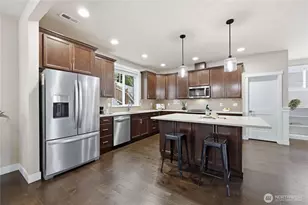 1098 NE Sockeye Ct, Bremerton, WA 98311 - Photo 7