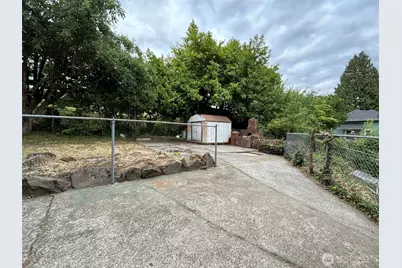 6538 51st Avenue S, Seattle, WA 98118 - Photo 11