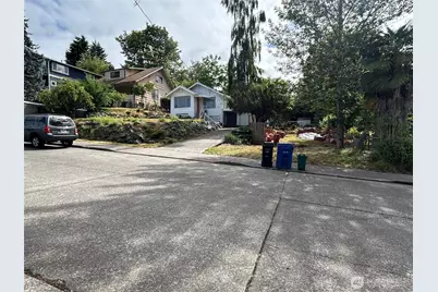 6538 51st Avenue S, Seattle, WA 98118 - Photo 5