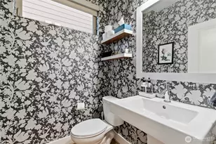 13521 SE 81st Pl, Newcastle, WA 98059 - Photo 15
