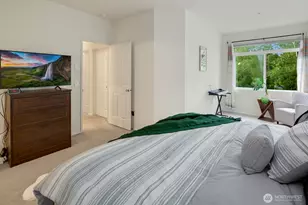 588 241st Ln SE, Sammamish, WA 98074 - Photo 13
