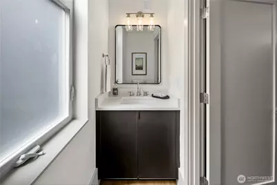 2935 39th Avenue SW, Seattle, WA 98116 - Photo 9