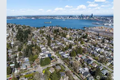 2935 39th Avenue SW, Seattle, WA 98116 - Photo 23