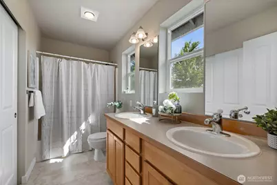 7722 39th Avenue S, Seattle, WA 98118 - Photo 25