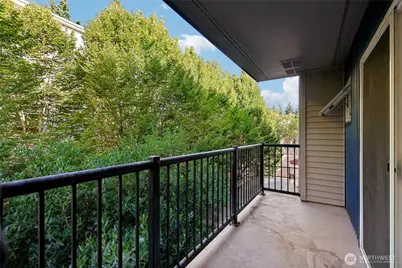 12345 Roosevelt Way NE #306, Seattle, WA 98125 - Photo 23