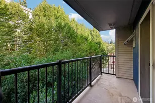12345 Roosevelt Way NE, Seattle, WA 98125 - Photo 23