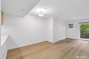 12345 Roosevelt Way NE, Seattle, WA 98125 - Photo 3