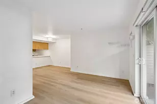 12345 Roosevelt Way NE, Seattle, WA 98125 - Photo 5