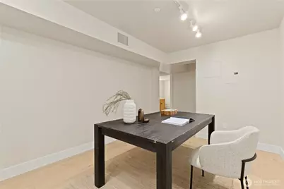 745 Bellevue Avenue E #206, Seattle, WA 98102 - Photo 7