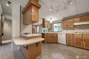17308 Woodcrest Dr NE, Bothell, WA 98011 - Photo 13