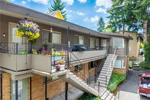 6515 5th Ave NE, Seattle, WA 98103 - Photo 3