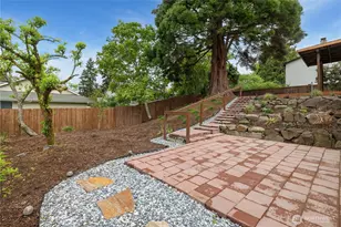 11212 NE 145th St, Kirkland, WA 98034 - Photo 29
