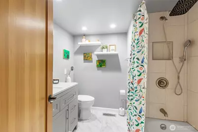 8622 NE 139th Street, Kirkland, WA 98034 - Photo 11