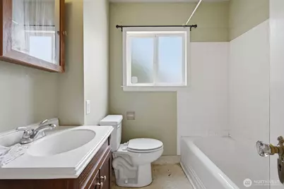 712 S Union Avenue, Tacoma, WA 98405 - Photo 15