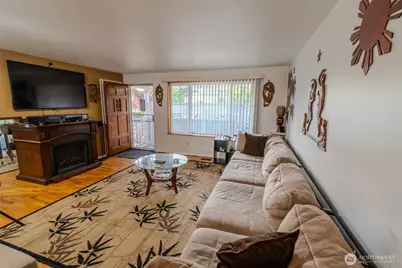10609 SE 232nd Street, Kent, WA 98031 - Photo 5