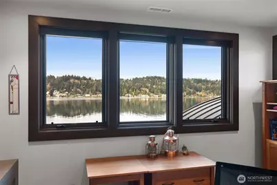 5629 Pleasure Point Lane SE, Bellevue, WA 98006 - Photo 21