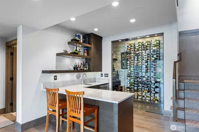 5629 Pleasure Point Lane SE, Bellevue, WA 98006 - Photo 25