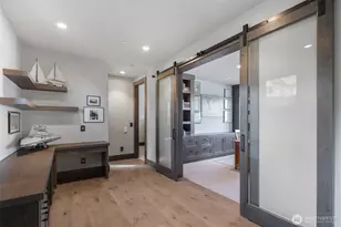 5629 Pleasure Point Ln SE, Bellevue, WA 98006 - Photo 19