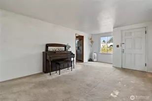 16639 35th Ave S, SeaTac, WA 98188 - Photo 3