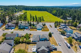 2175 SW Rock Rose Dr, Oak Harbor, WA 98277 - Photo 3