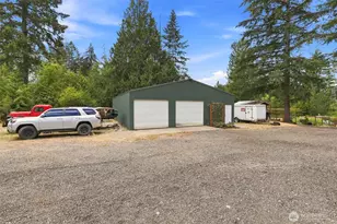 190 E Rasor Pl, Belfair, WA 98528 - Photo 3