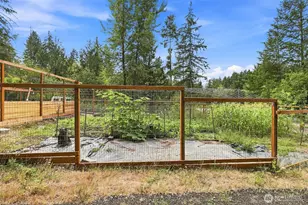 190 E Rasor Pl, Belfair, WA 98528 - Photo 23