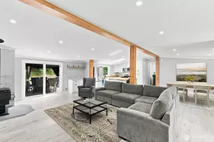 190 E Rasor Pl, Belfair, WA 98528 - Photo 9
