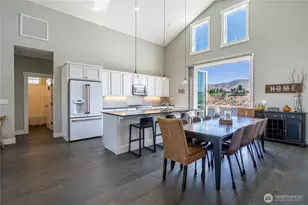 250 Bobcat Ln, Chelan, WA 98816 - Photo 9
