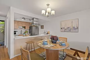 2253 Gilman Dr W, Seattle, WA 98119 - Photo 9