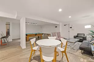 2253 Gilman Dr W, Seattle, WA 98119 - Photo 21