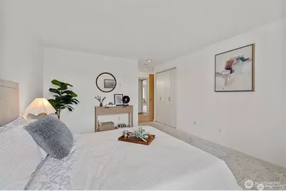 2253 Gilman Drive W #104, Seattle, WA 98119 - Photo 13