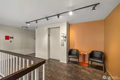 2253 Gilman Drive W #104, Seattle, WA 98119 - Photo 19