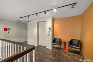 2253 Gilman Dr W, Seattle, WA 98119 - Photo 19