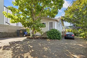 201 N 101st St, Seattle, WA 98133 - Photo 1