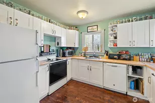 201 N 101st St, Seattle, WA 98133 - Photo 13