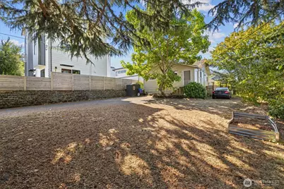 201 N 101st Street, Seattle, WA 98133 - Photo 7