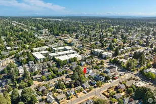 201 N 101st St, Seattle, WA 98133 - Photo 5