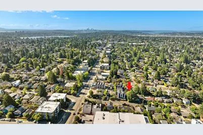 201 N 101st Street, Seattle, WA 98133 - Photo 3