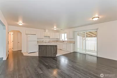 9905 141st Street E, Puyallup, WA 98373 - Photo 7