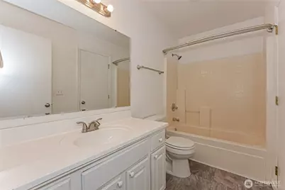 9905 141st Street E, Puyallup, WA 98373 - Photo 11